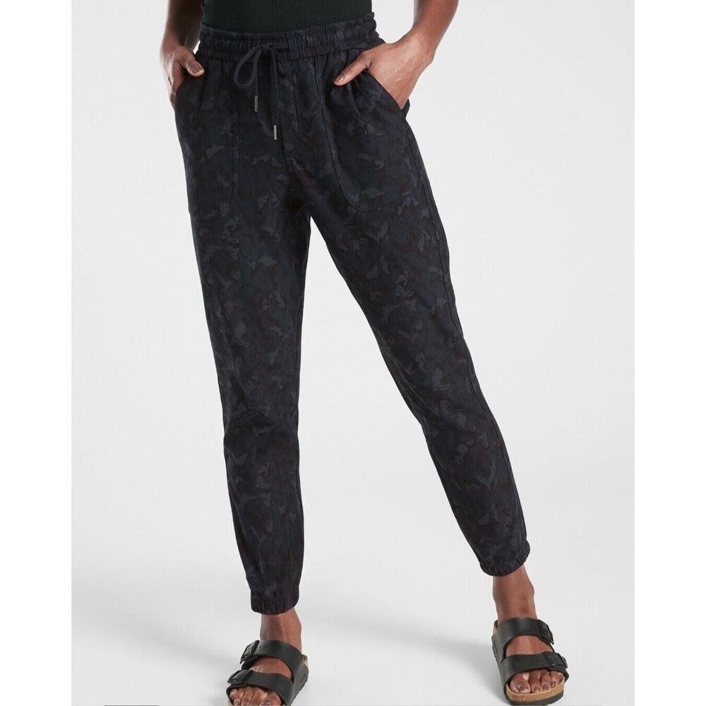 Athleta Womens Pants 8 Navy Blue Farallon Stratum Camo Jogger EUC